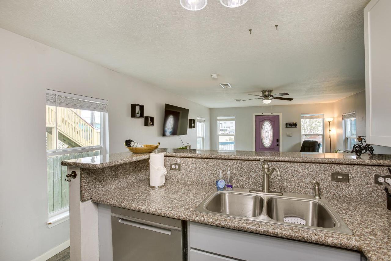 Galveston Cottage About 1 Mi To Beach Pet Friendly! Exterior photo